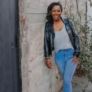 Meet your Posher, Dana